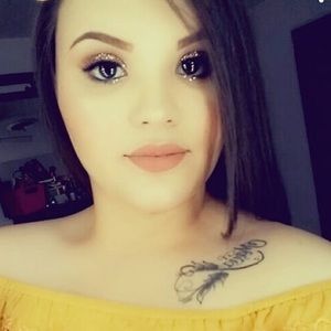 Meet your Posher, Katelyn